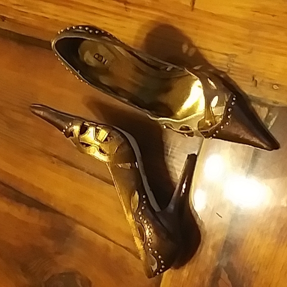 Bakers Cara 1566 Stilleto Bronze Gold studded pumps pointy toe 4 inch heels - Picture 5 of 12
